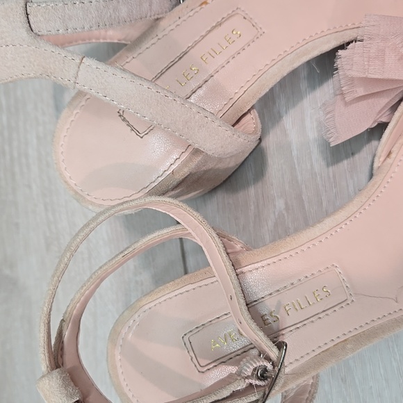 Avec Les Filles Women Elegant Pink Ruffle Heeled Sandals Shoes Sz 5M - Picture 4 of 12